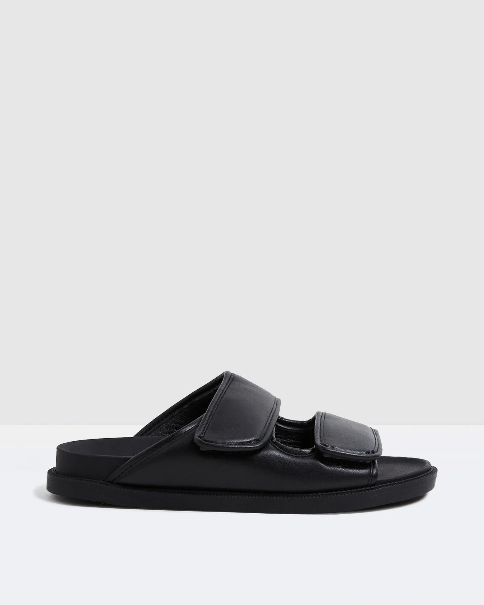 Alice In The Eve Ruby Sandals Black