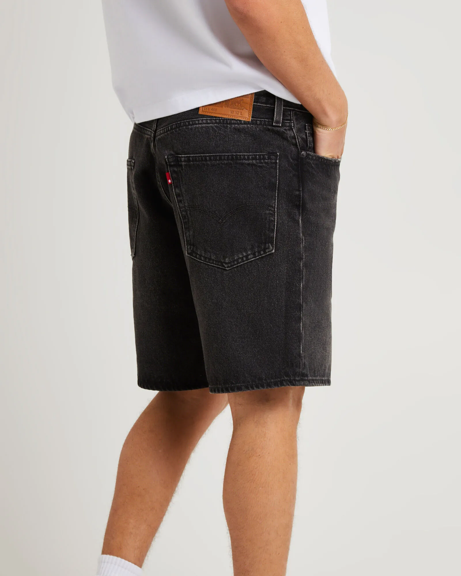 Levis 468 LOOSE SHORTS WE GOT MOTION SHORTS