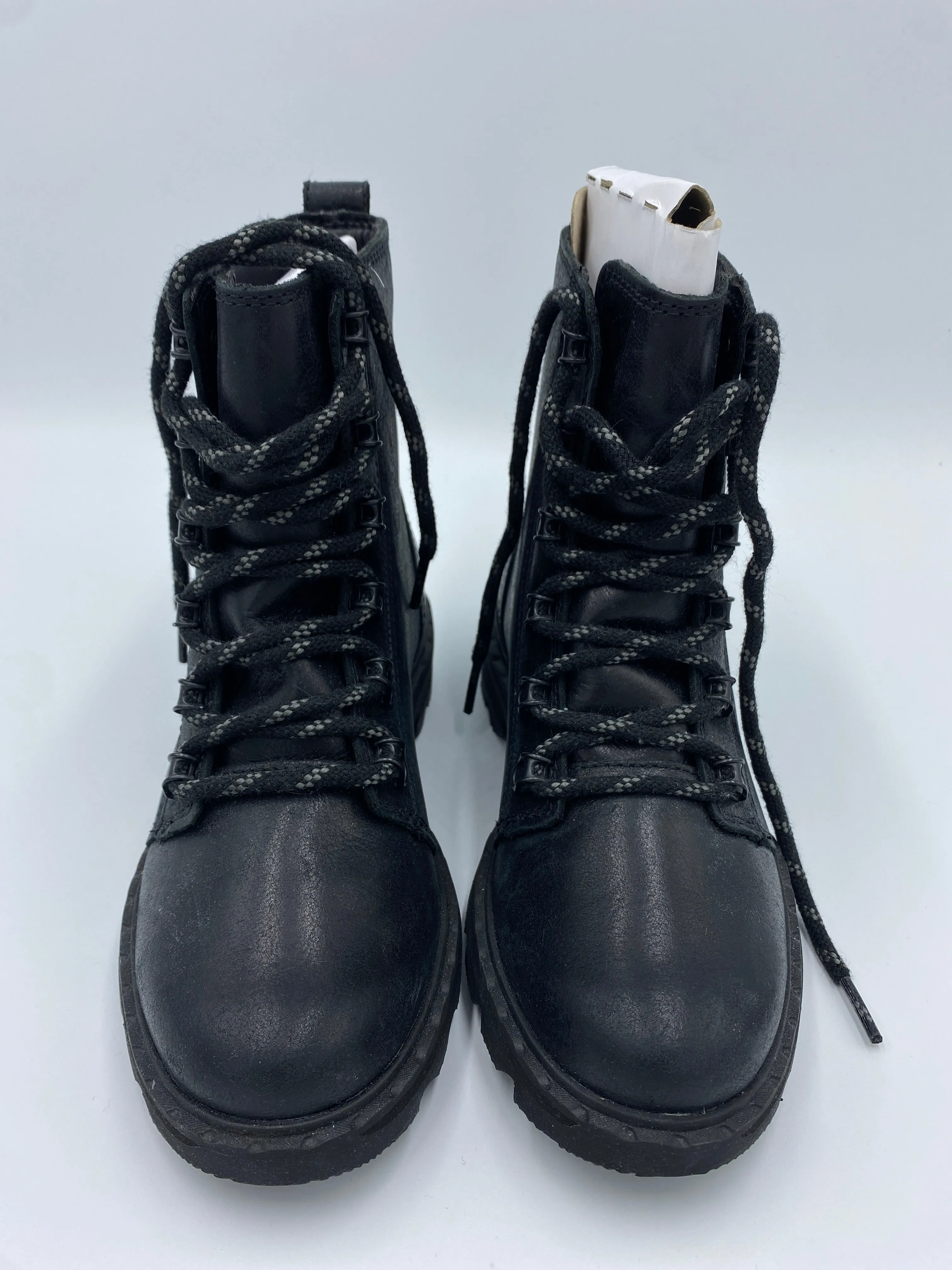 New! Boots Designer By Sorel  Size: 5